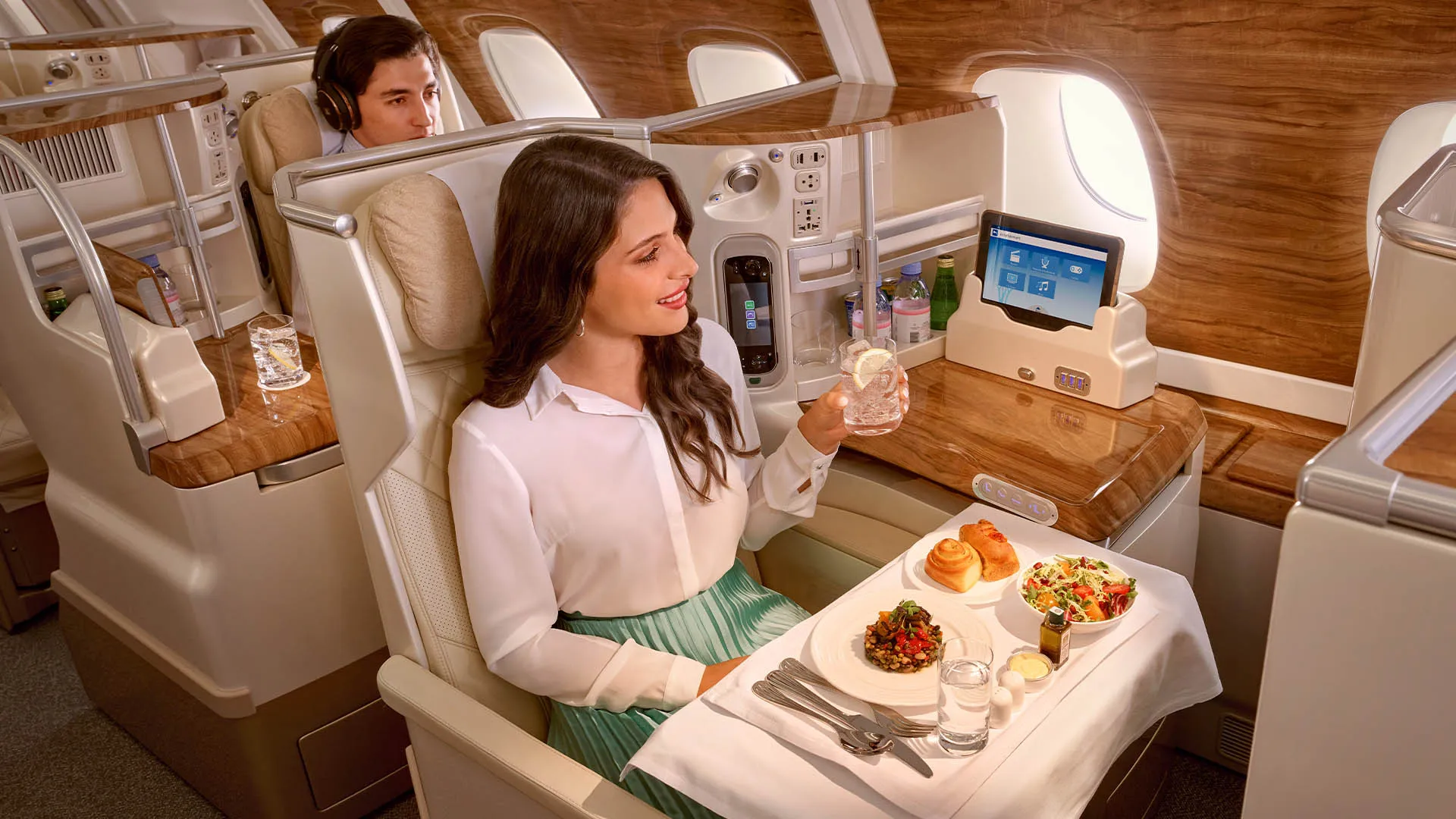 content_1920x1080px_wkz_emirates_bc-frau