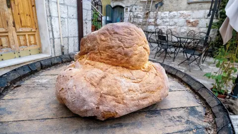 BRI111_Apulien_content_1920x1080px_Altamura_Brot-placeholder