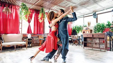 EZE111-112_Argentinien+Brasilien_content_1920x1080px_Tangoshow-placeholder