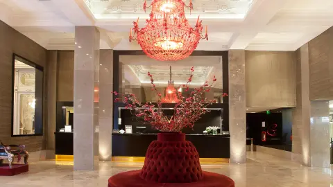 EZE111-112_Argentinien+Brasilien_content_1920x1080px_Hotel-Savoy_lobby-placeholder