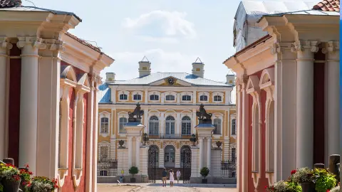 Schloss Rundale von außen-placeholder