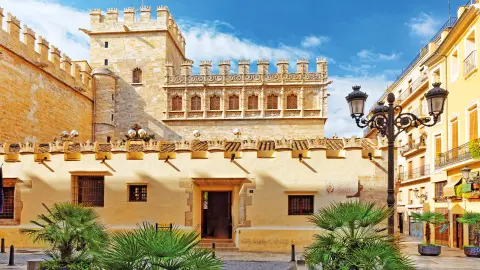 6832_Costa-Blanca_content_1920x1080px_Valencia-Seidenboerse-placeholder