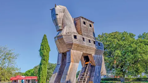 Legendäres Trojanische Pferd (zubuchbar)-placeholder