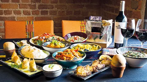 Südafrikanisches Essen im Gold Restaurant während einer trendtours Reise-placeholder