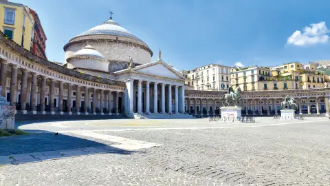 Piazza del Plebiscito in Neapel-placeholder