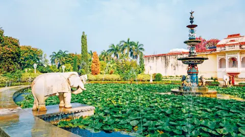 Frauengarten in Udaipur-placeholder