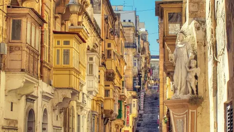 Gassen in der Inselhauptstadt Valletta-placeholder
