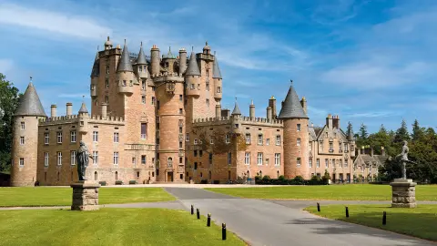 Glamis Castle von außen-placeholder