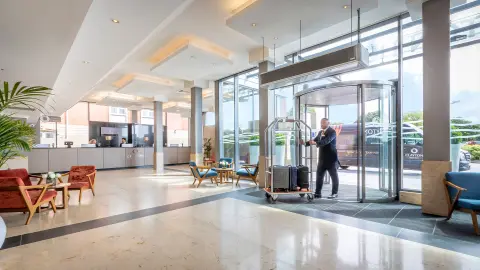 Clayton Hotel Manchester Airport, Rezeption-placeholder