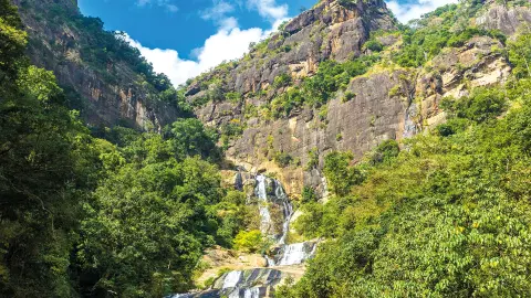 5236-37-Sri-Lanka_content_1920x1080px_Rawana-Wasserfall-placeholder