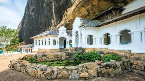 5236-37-Sri-Lanka_content_1920x1080px_dambulla-cave-temple-placeholder