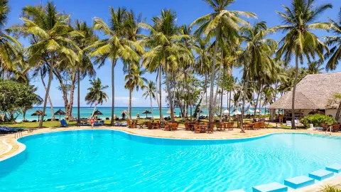 Diani Sea Lodge, Poolbereich-placeholder