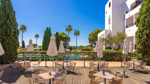 ESL111_unterwegs-an-der-costa-de-la-luz_06-fuerte-conil-terraza-bar-01-placeholder