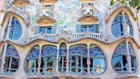 Casa Batlló in Barcelona (zubuchbar)-placeholder