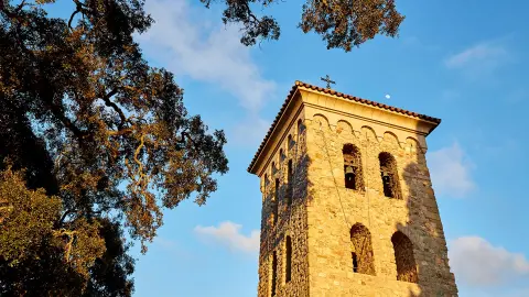 Romanischer Glockenturm Les Alegries-placeholder