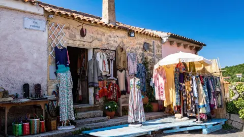 Lokaler Laden in San Pantaleo-placeholder