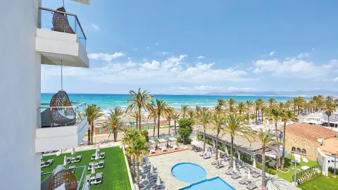 Superior-Hotel Playa Golf, Pool und Aussicht-placeholder