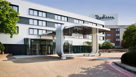 Radisson Hotel & Conference Centre London Heathrow, Außenansicht-placeholder